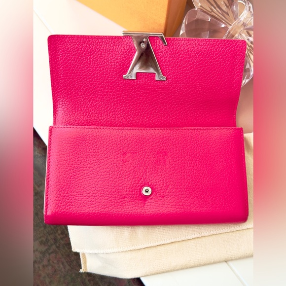 Rare Hot Pink Louis Vuitton Portefeuille Capucines Cuir Taurillon Long Wallet - Picture 3 of 12